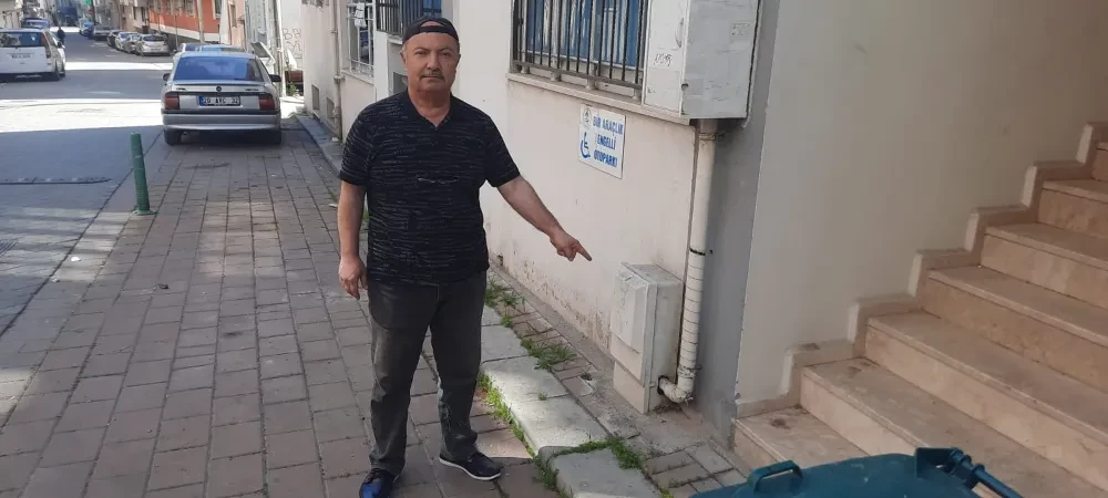 Hırsızları valiliğe şikâyet etti